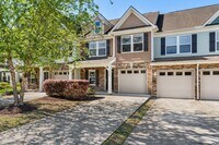 Building Photo - 3 Bedroom Townhouse in Braddock Park Community - Available May 8!
