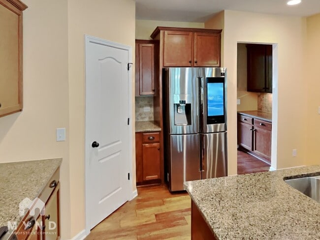 Building Photo - 9420 Ardrey Woods Dr