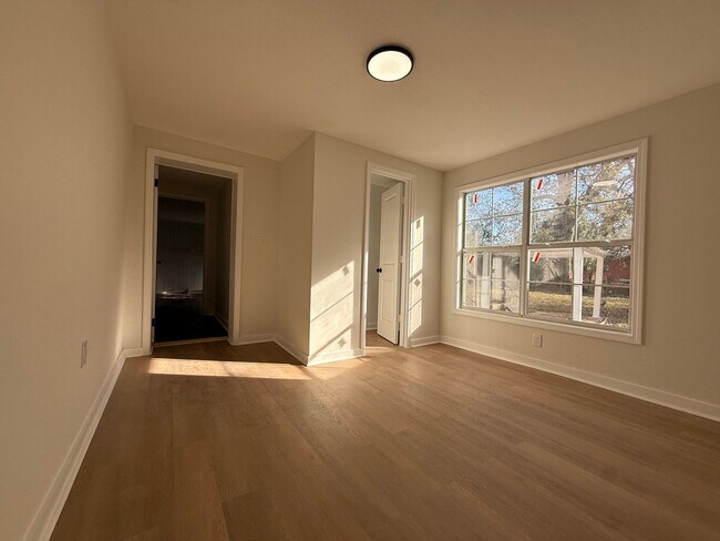 Building Photo - Available June 1st — Newly Remodeled 4BR / 2BA Home in Dalraida