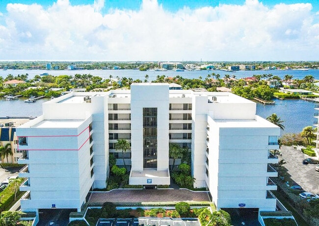 Building Photo - 3555 S Ocean Blvd