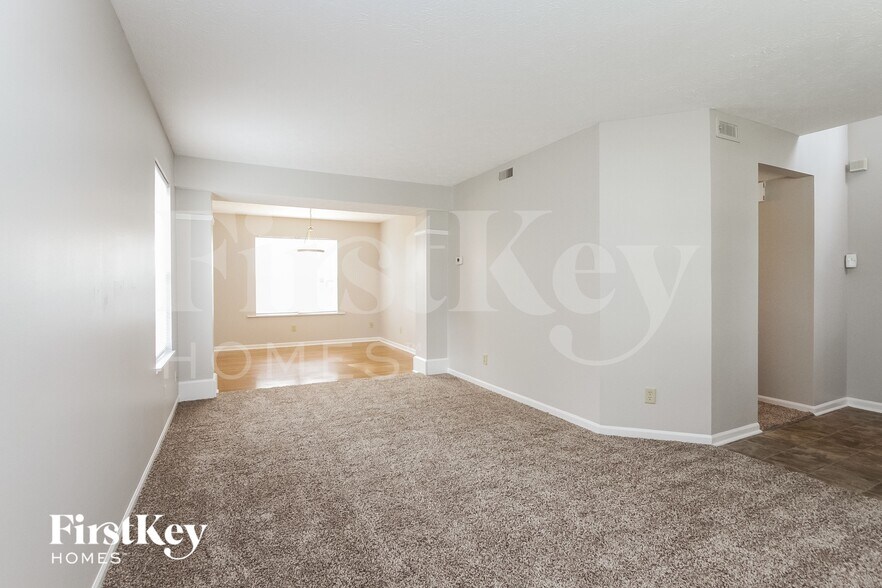 Building Photo - 6452 Decatur Commons