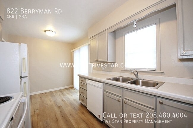 Building Photo - 822 Berryman Rd