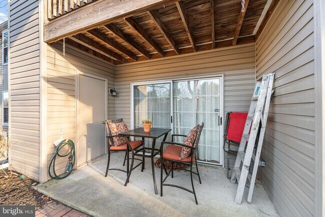 Building Photo - 1607 Hawthorne Ct