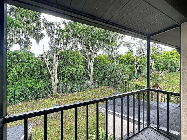 Building Photo - Exquisite Lake County Home with Lake Harris Views