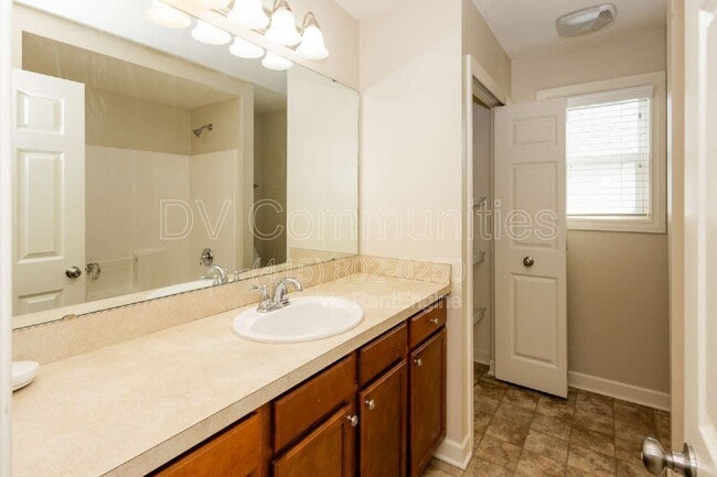 Building Photo - 8240 Talbot Cir