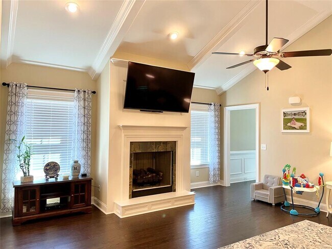 Building Photo - 941 Wheat Ridge Dr