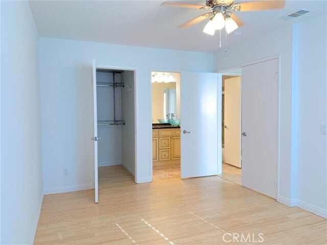 Building Photo - 2303 Presado Dr