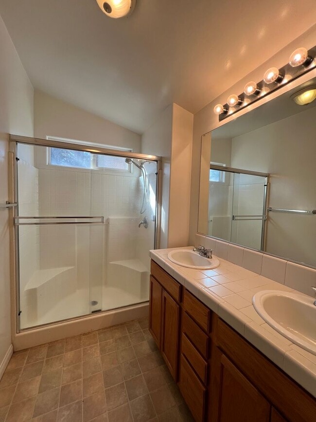 Building Photo - 6615 Silver Moon Dr
