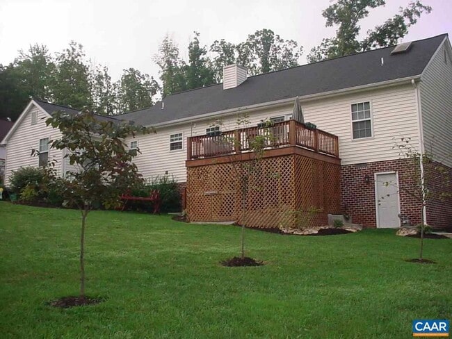 Building Photo - 136 Goldenrod Ct