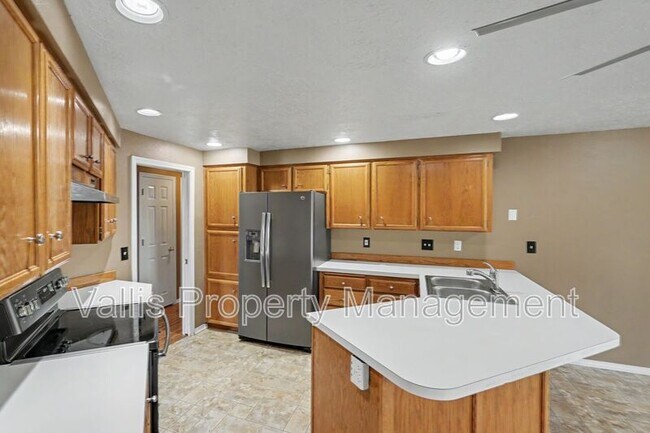 Building Photo - 1075 Mildred Ln SE