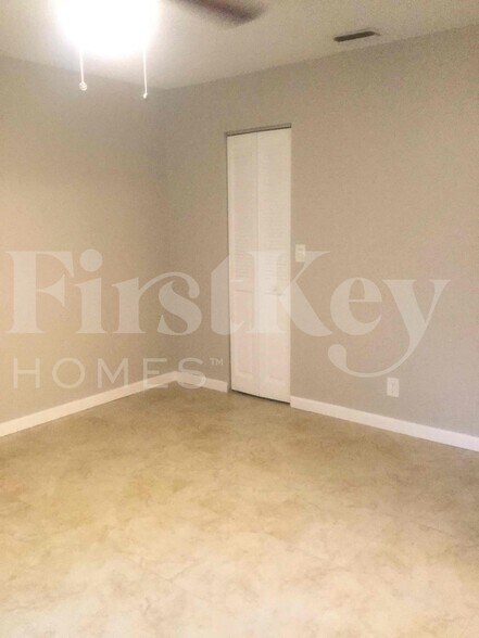 Building Photo - 5619 Haverford Way