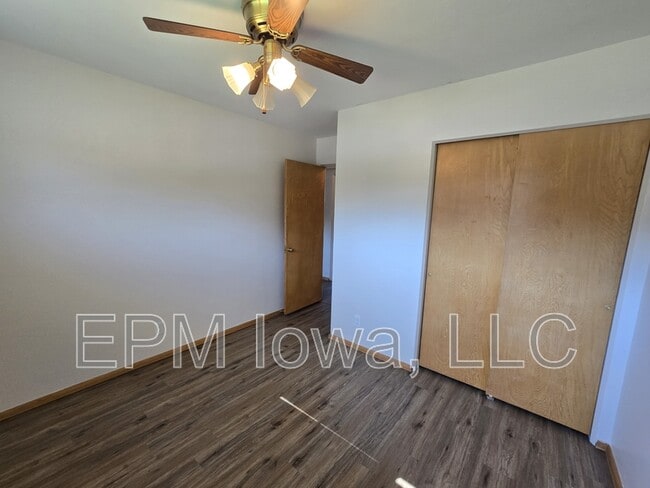 Building Photo - 2514 Saratoga Dr