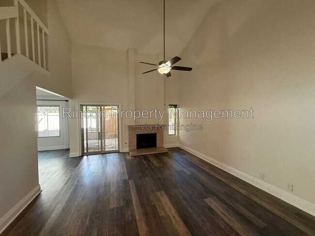 Building Photo - 694 Deerhunter Ln