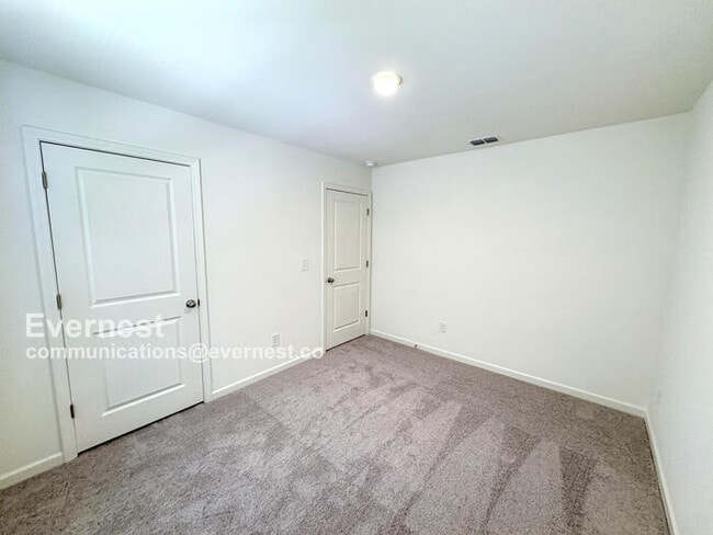 Building Photo - 4 Bed, 3 Bath Home with Garage / Pet-Friendly / Coming Soon!