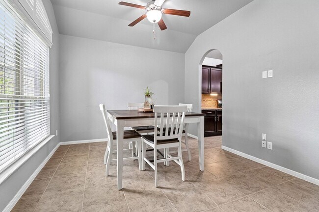 Building Photo - 21396 Timber Lodge Ln