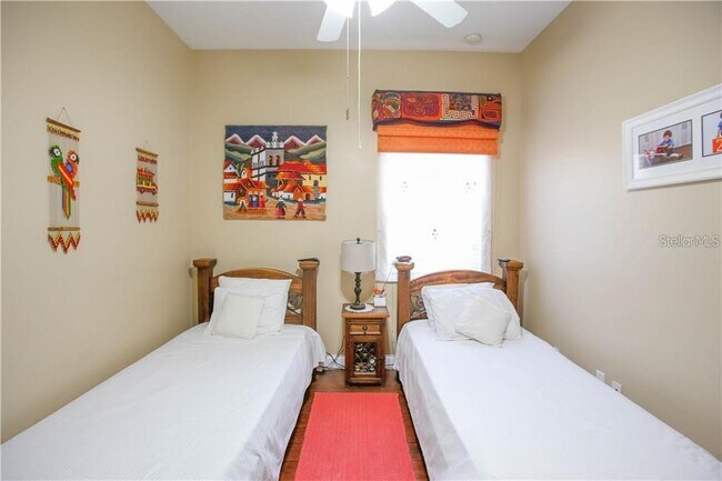 Building Photo - 14705 Cableshire Way