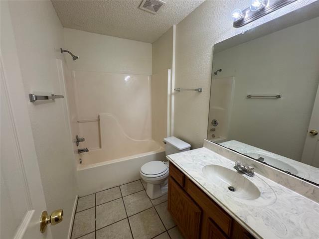 Building Photo - 8045 Cannonwood Dr