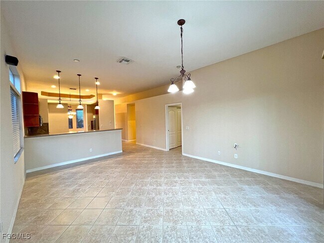 Building Photo - 15459 Laguna Hills Dr