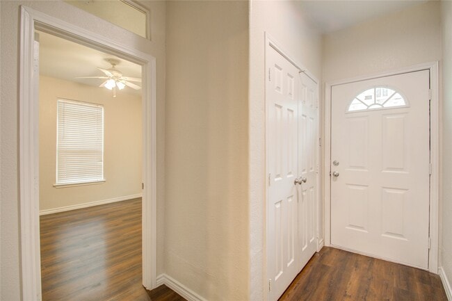 Building Photo - 2119 Kane St