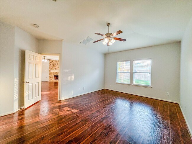 Building Photo - 6023 Indian Creek