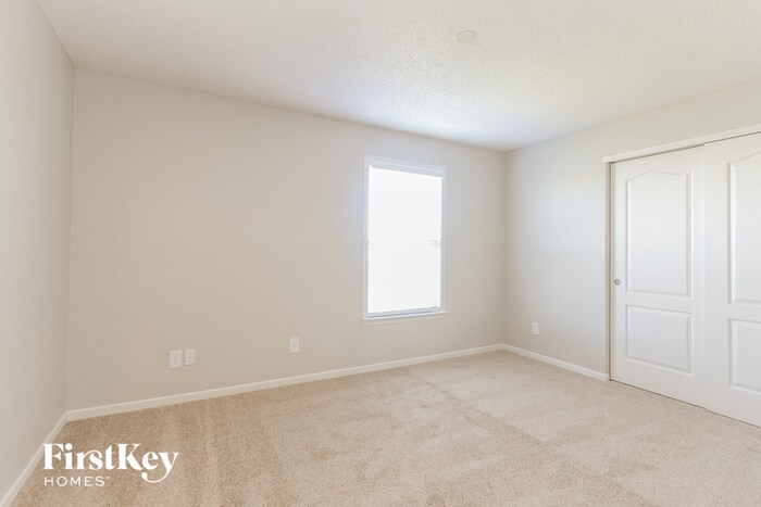 Building Photo - 8250 S Rising Sun Dr
