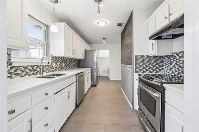 Building Photo - 5929 Canterview Dr