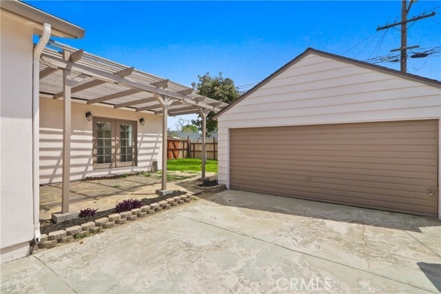 Building Photo - 4232 Walnut Ave