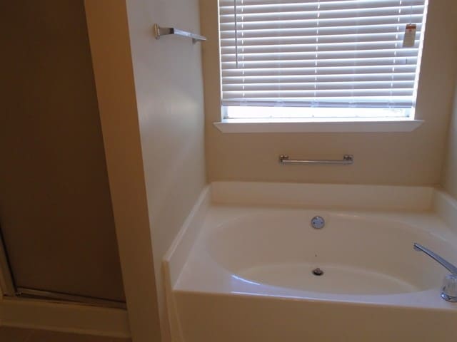 Building Photo - 140 Cannon Dr