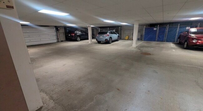 Building Photo - 11 Cheriton Rd