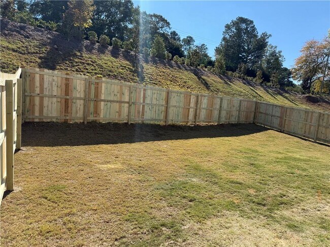 Building Photo - 4950 Hillstone Dr