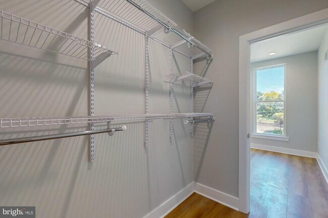 Building Photo - 511 N Paxon St