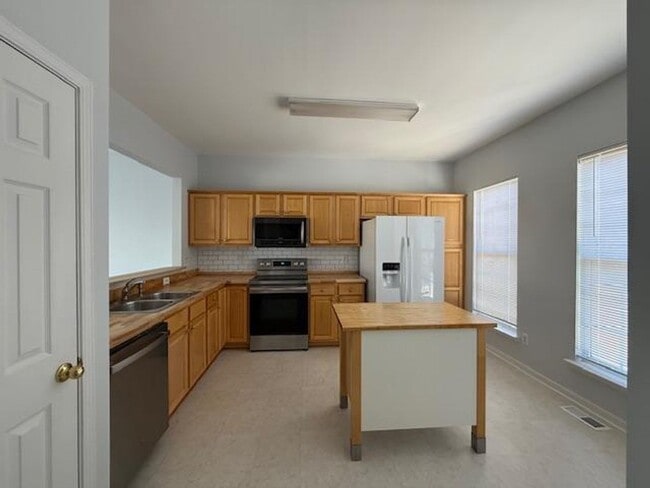 Building Photo - 509 Ruby Walk Dr