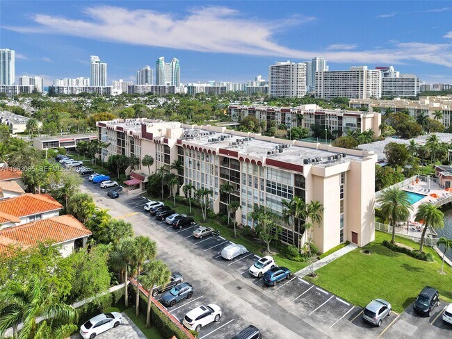 Building Photo - 2001 Atlantic Shores Blvd