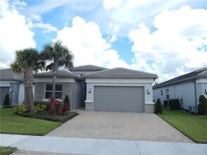 Building Photo - 11536 Jacaranda Dr