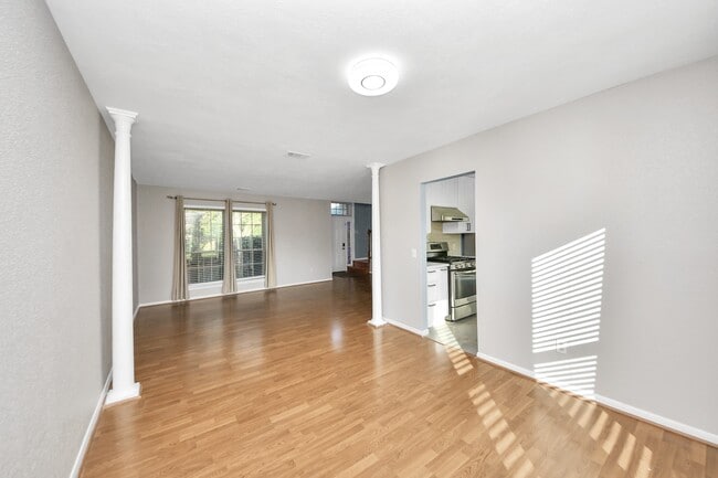 Building Photo - 3007 Cotter Lake Cir