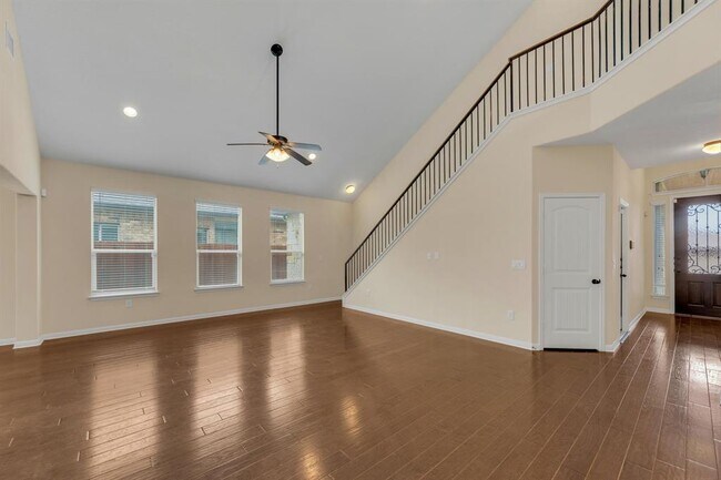 Building Photo - 16421 Pallazo Dr