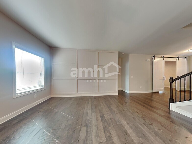 Building Photo - 1079 Victoria Walk Ln