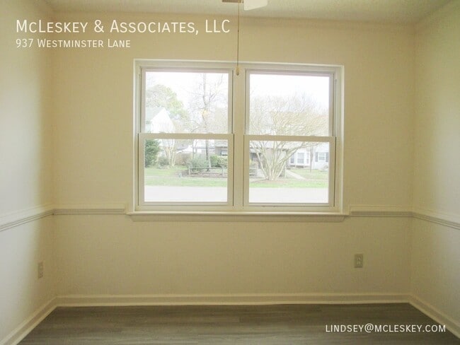 Building Photo - 937 Westminster Ln