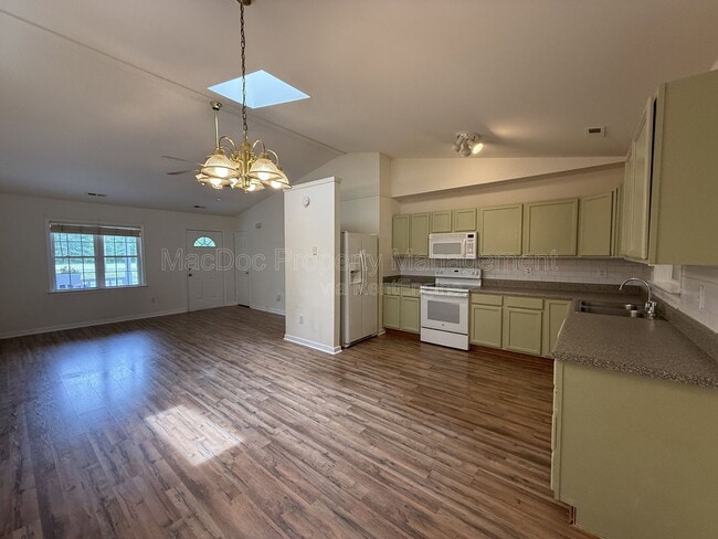 Building Photo - 27140 Shannon Mill Dr