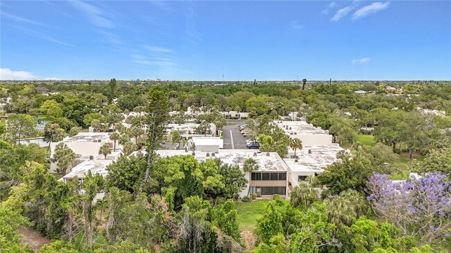 Building Photo - 434 Palm Tree Dr