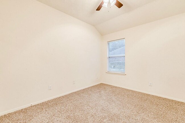Building Photo - 25831 Chapman Falls Dr