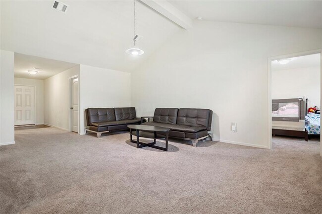 Building Photo - 12730 Pelican Bay Dr