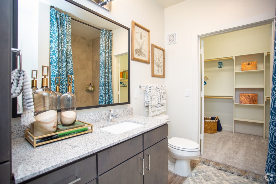 Lakeway Castle Hills 1980 State Highway 121 Lewisville TX 75056