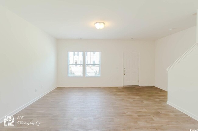 Building Photo - 206 Banbury Ln