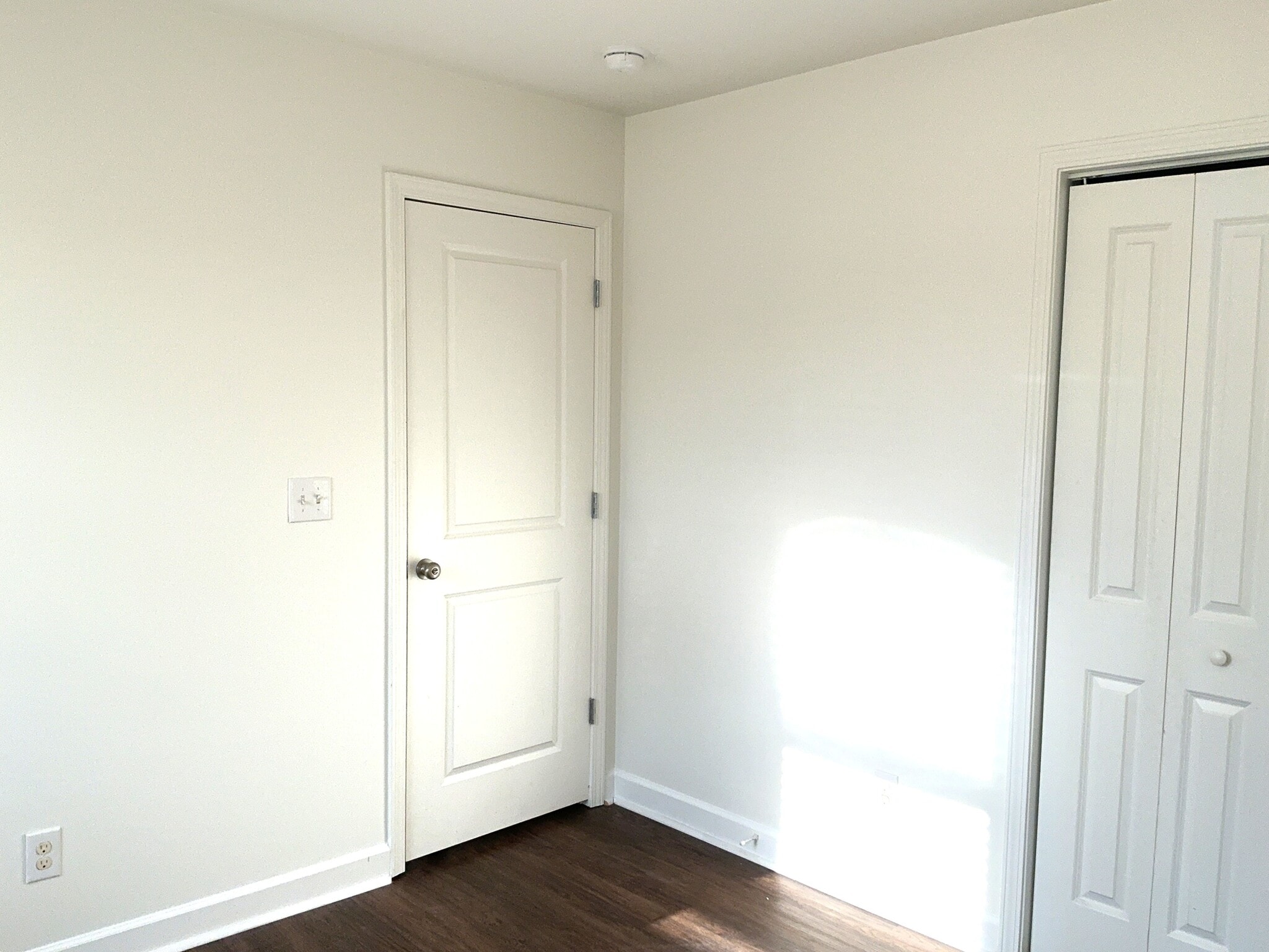 Building Photo - 10 Thornbury Dr