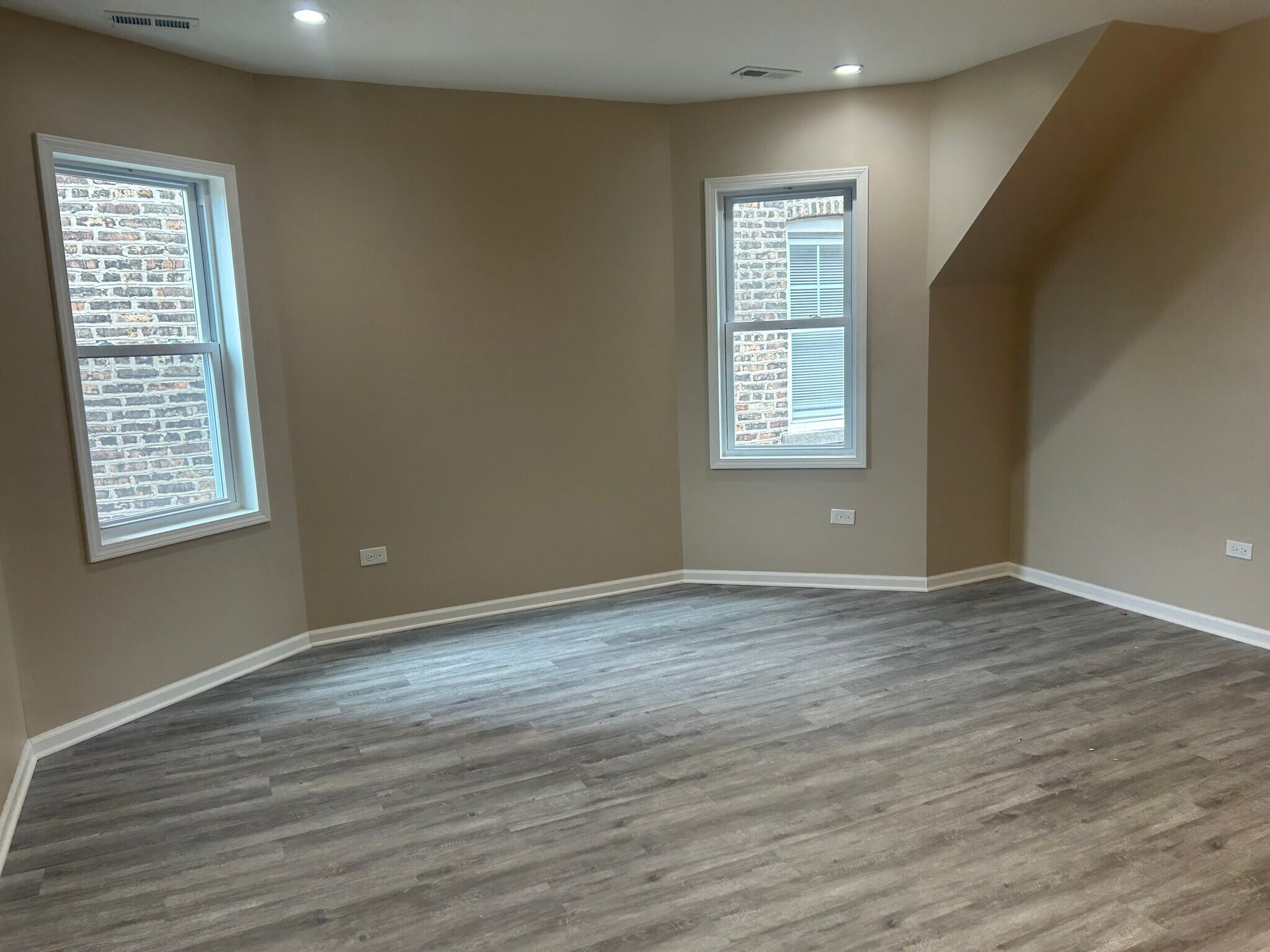 Building Photo - 2418 N Monticello Ave