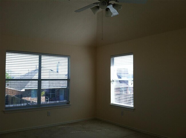 Building Photo - 6406 Bonnie Chase Ln