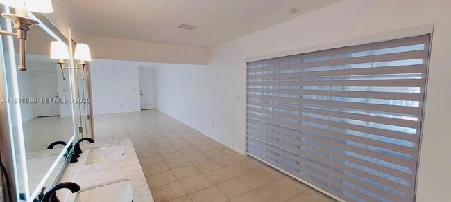 Building Photo - 29325 SW 182nd Ave