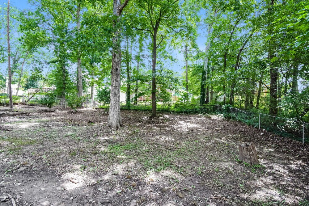 Building Photo - 1620 Olde Spring Trail