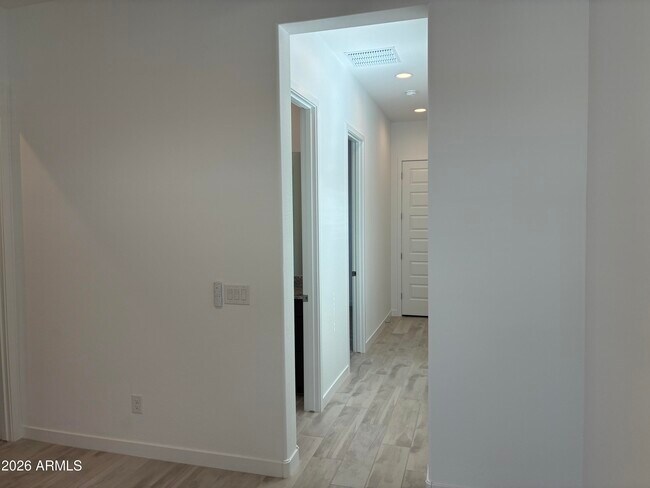 Building Photo - 26387 77th Dr